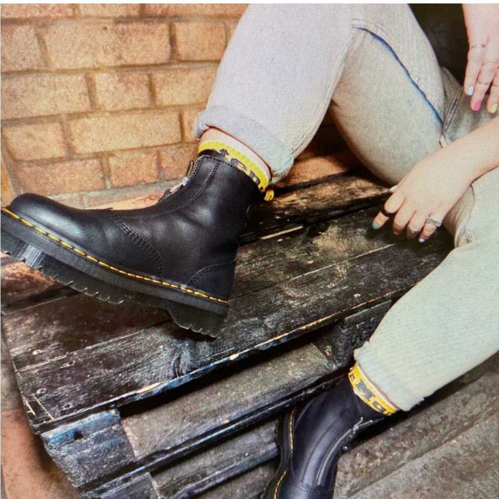 🆕NIB Dr. Martens Jetta Sendal Leather Boot size 9 - Picture 4 of 16